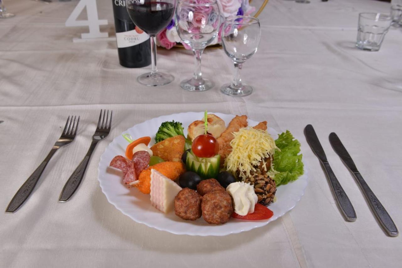 Pensiunea La Palia Iasi Bagian luar foto