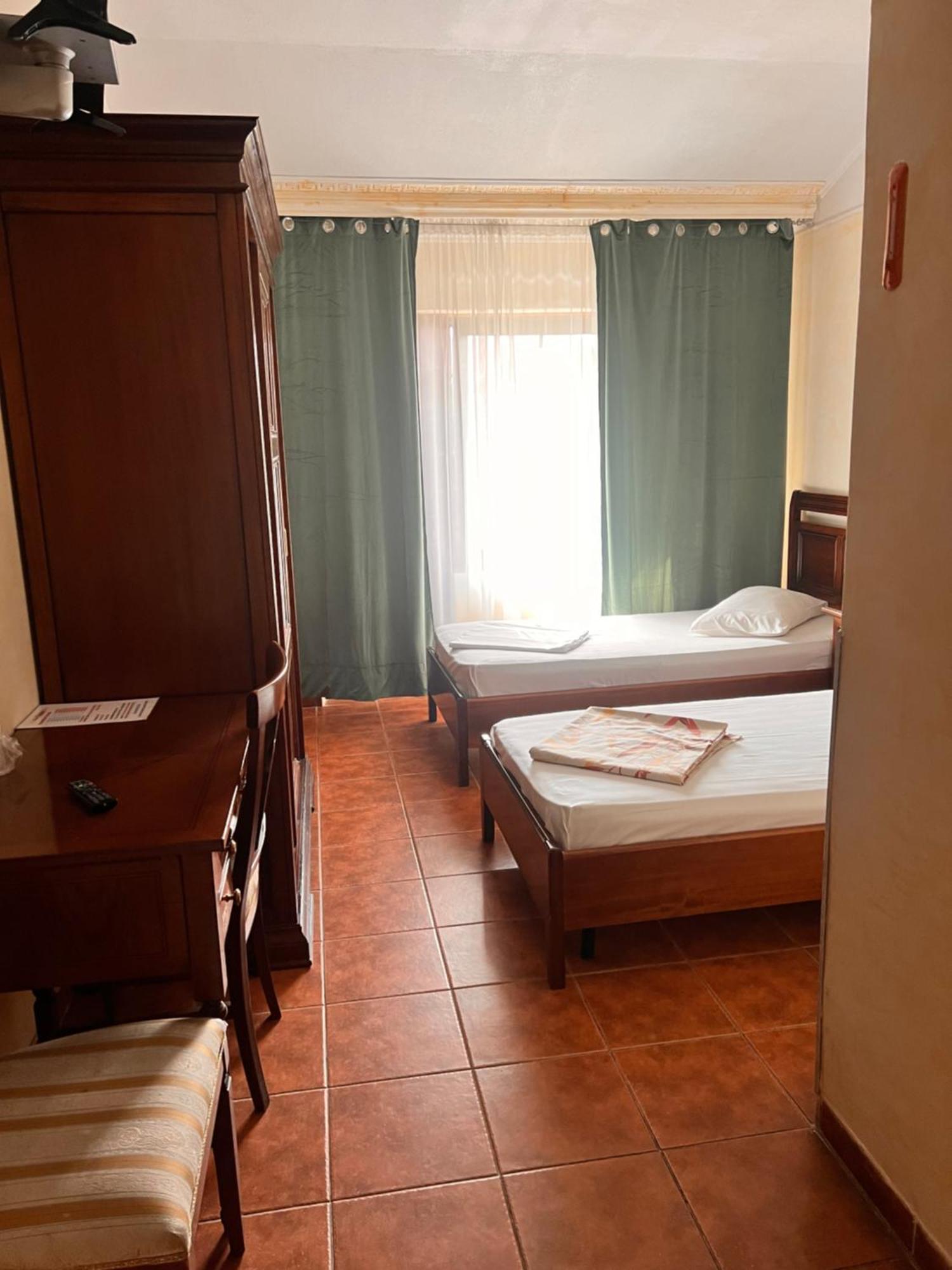 Pensiunea La Palia Iasi Bagian luar foto