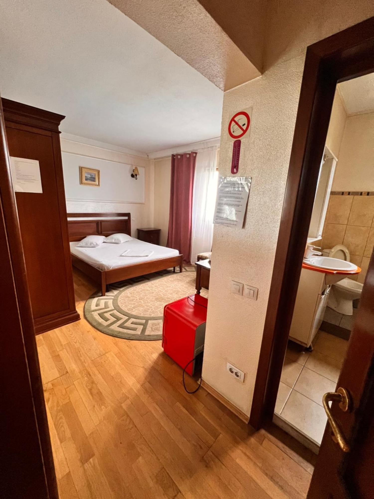 Pensiunea La Palia Iasi Bagian luar foto